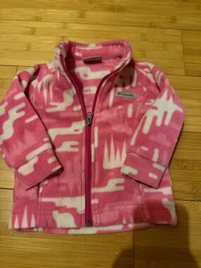 Columbia Pink & White Patterned Fleece Jacket